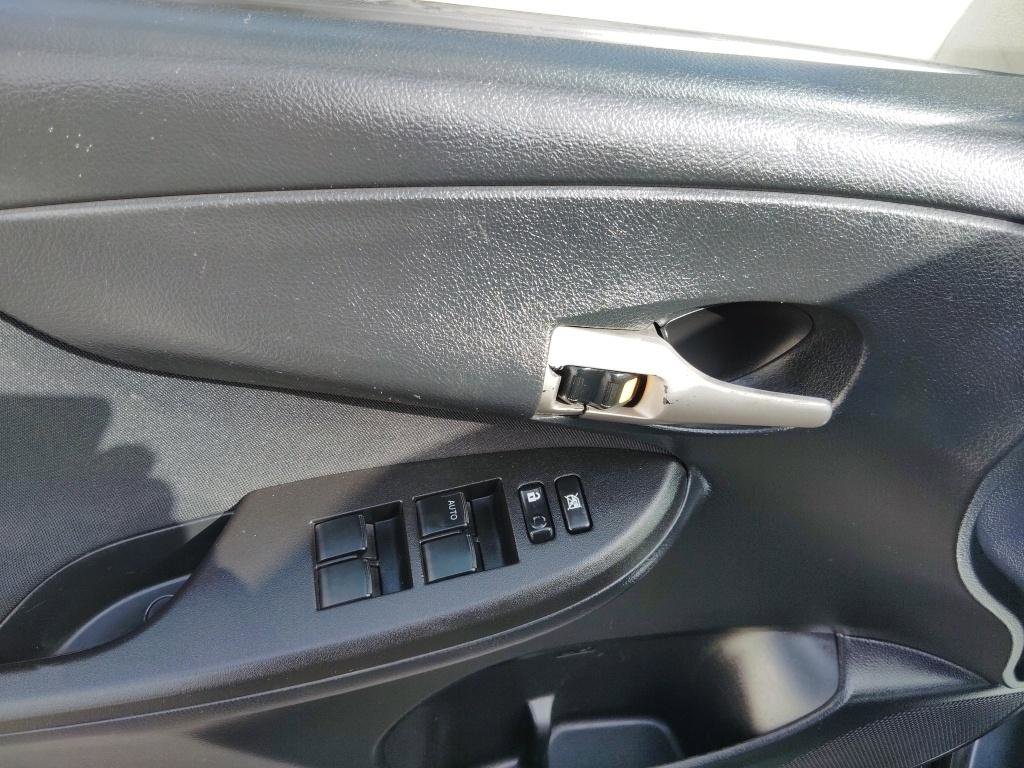 Used 2009 Toyota Corolla S image 14