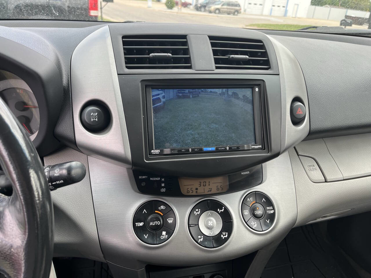 Used 2007 Toyota RAV4 Limited AWD/4WD image 22