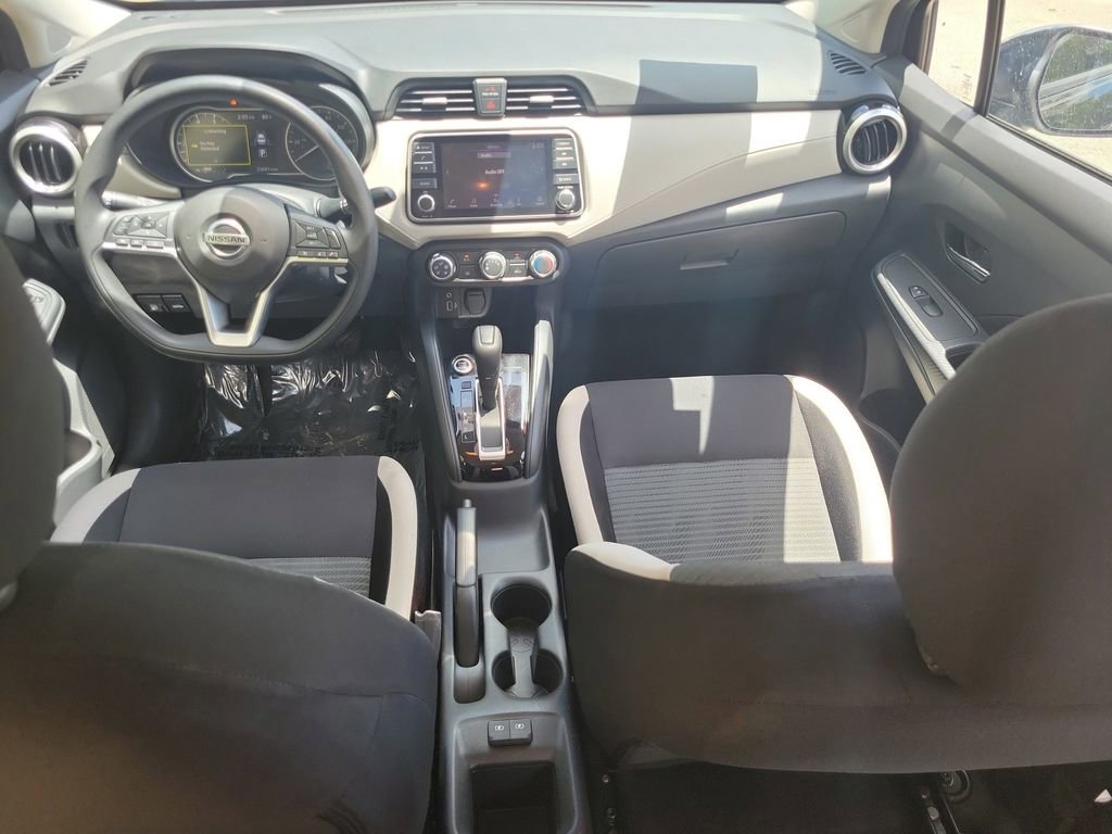 Certified 2022 Nissan Versa SV w/ Trunk Package FWD image 15
