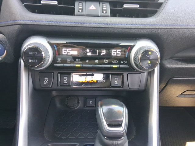 Used 2022 Toyota RAV4 XSE w/ XSE Grade Weather Package AWD/4WD image 26