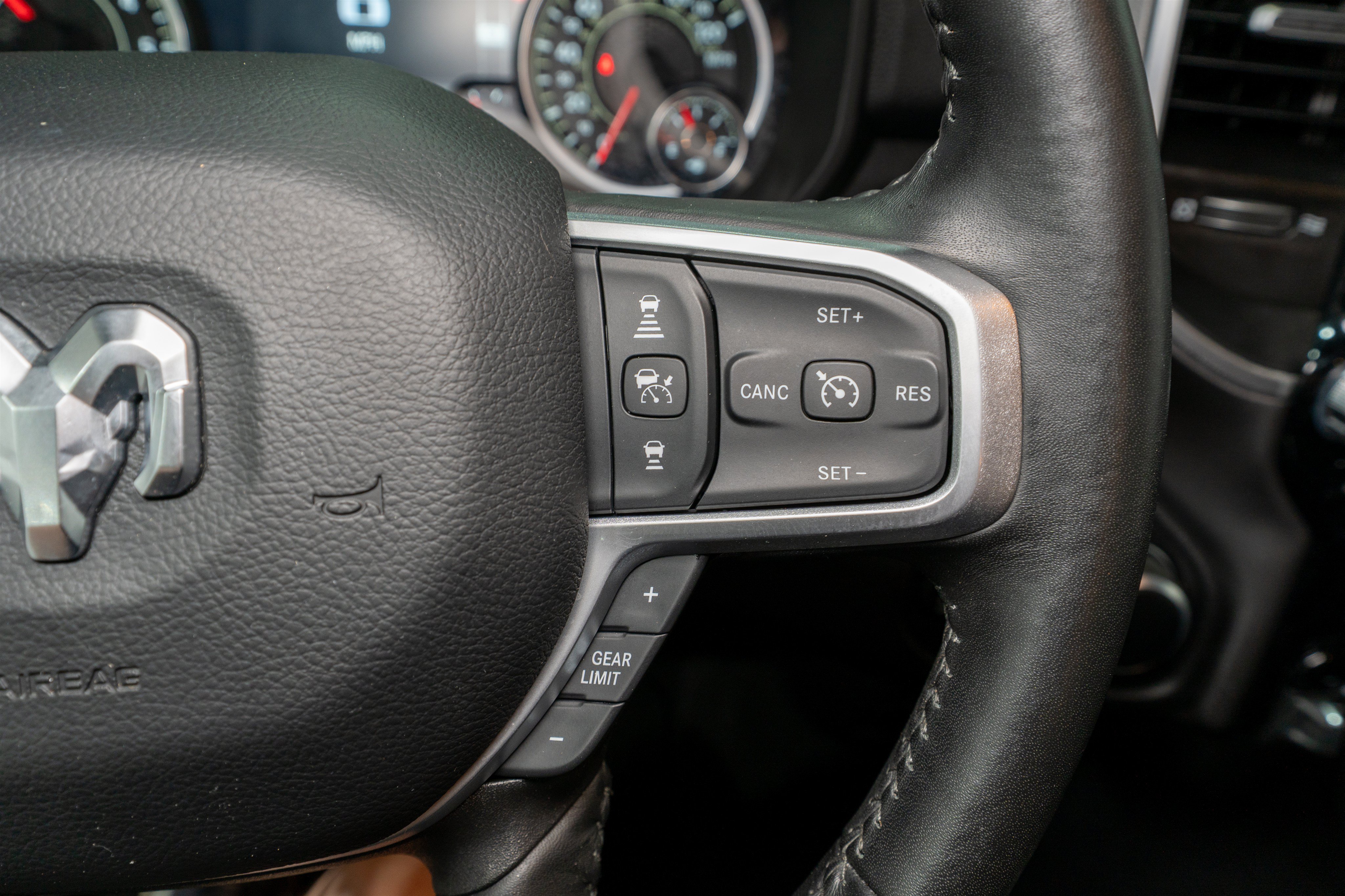 Used 2024 RAM 2500 Big Horn w/ Night Edition AWD/4WD image 24