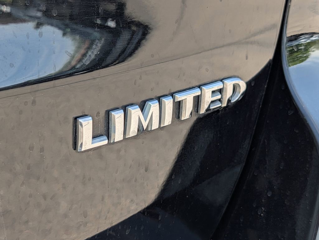 Used 2018 Jeep Grand Cherokee Limited AWD/4WD image 12