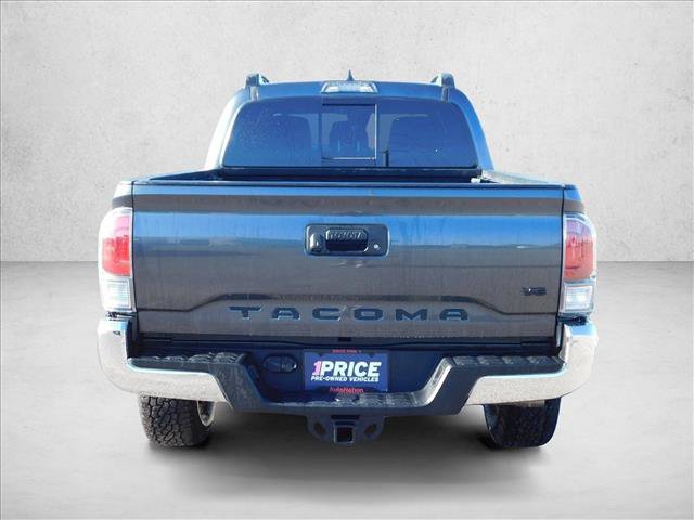 Used 2022 Toyota Tacoma TRD Off-Road AWD/4WD image 11
