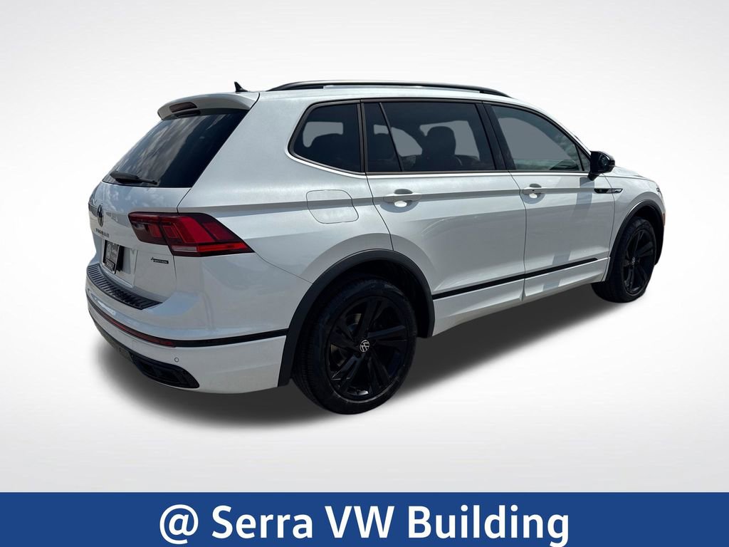Used 2024 Volkswagen Tiguan SE R-Line AWD/4WD image 6
