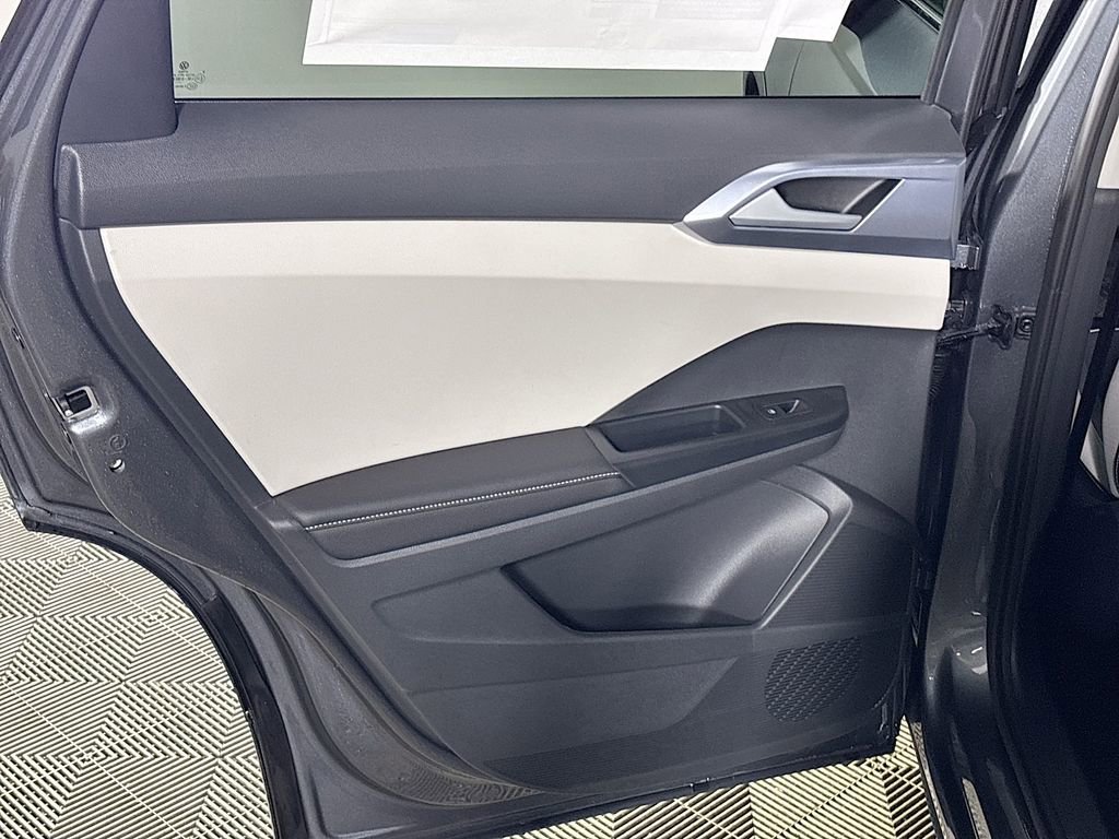 New 2026 Volkswagen Taos SE AWD/4WD image 19