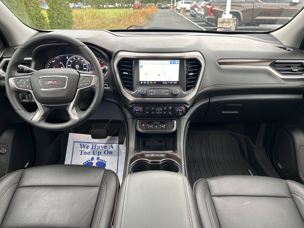 Used 2023 GMC Acadia AT4 w/ Technology Package image 32