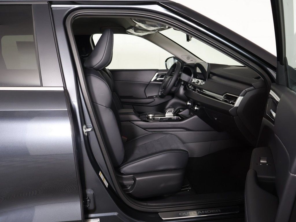 New 2026 Mitsubishi Outlander SE FWD image 31