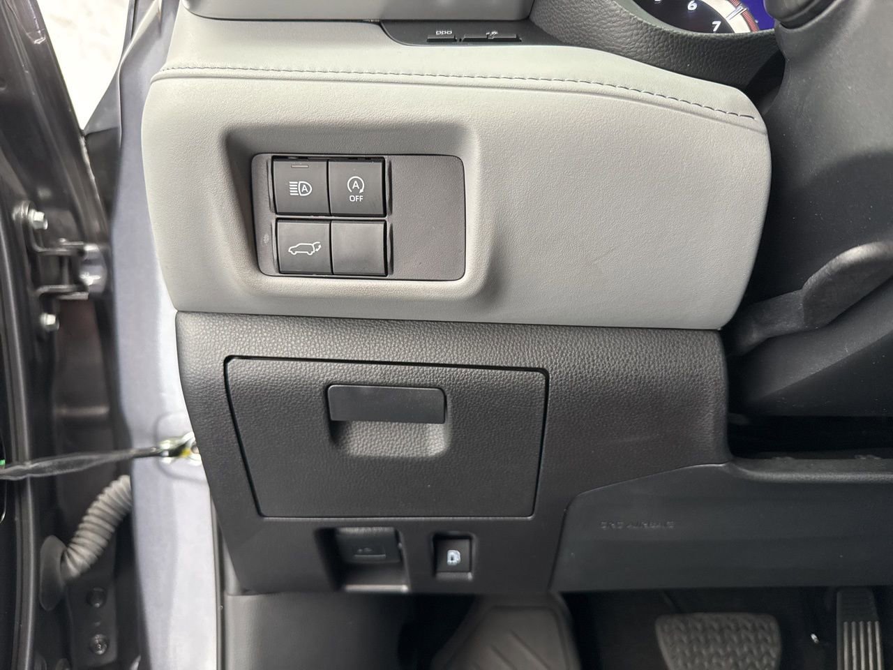 Used 2023 Toyota Highlander XLE image 34