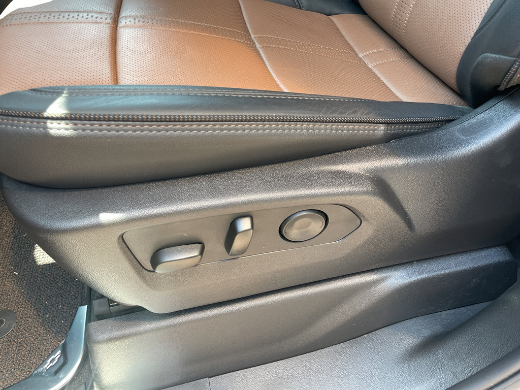 Used 2025 Chevrolet Silverado 1500 High Country w/ Z71 Off-Road Package image 16