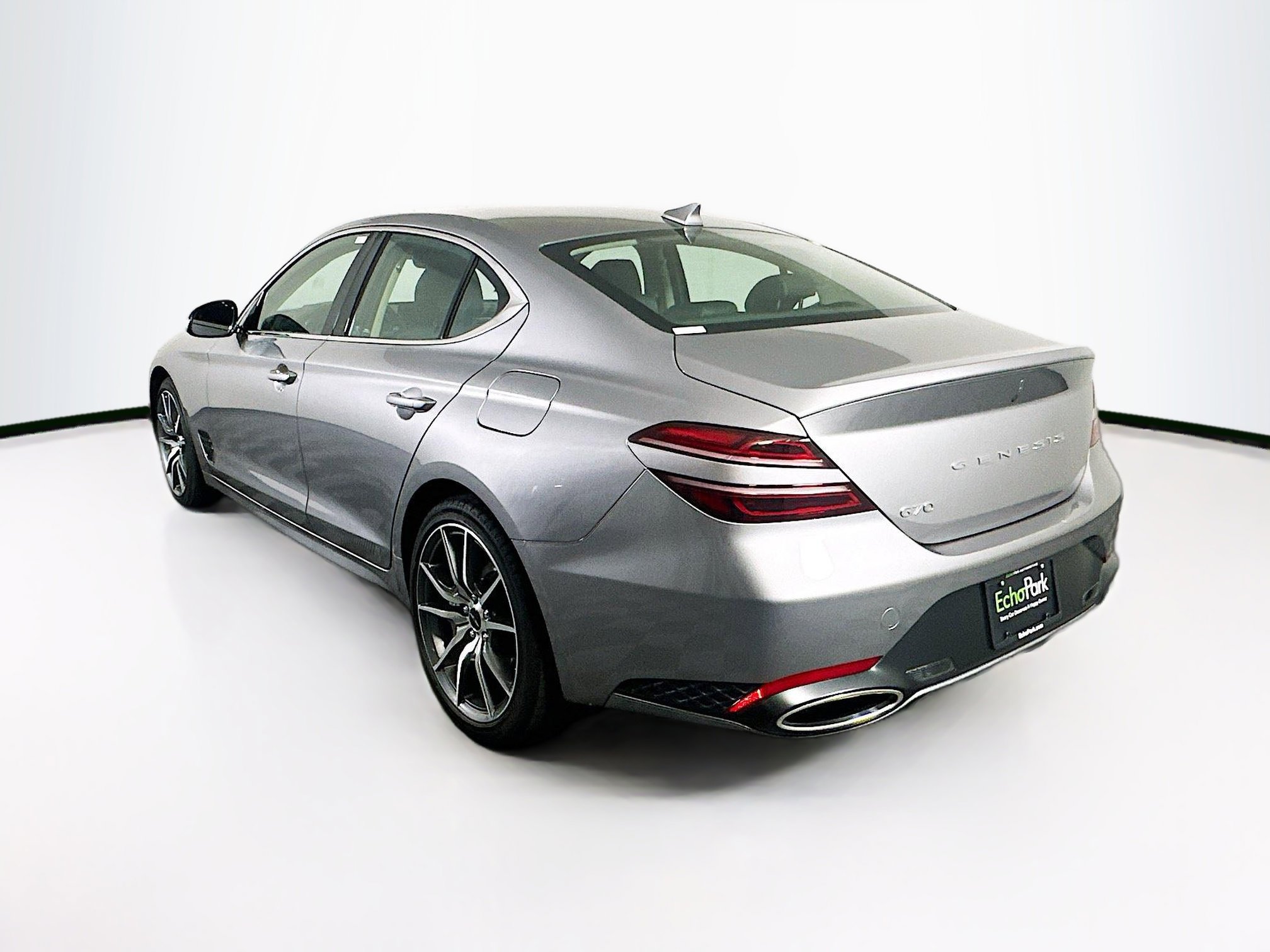 Used 2025 Genesis G70 2.5T RWD image 5