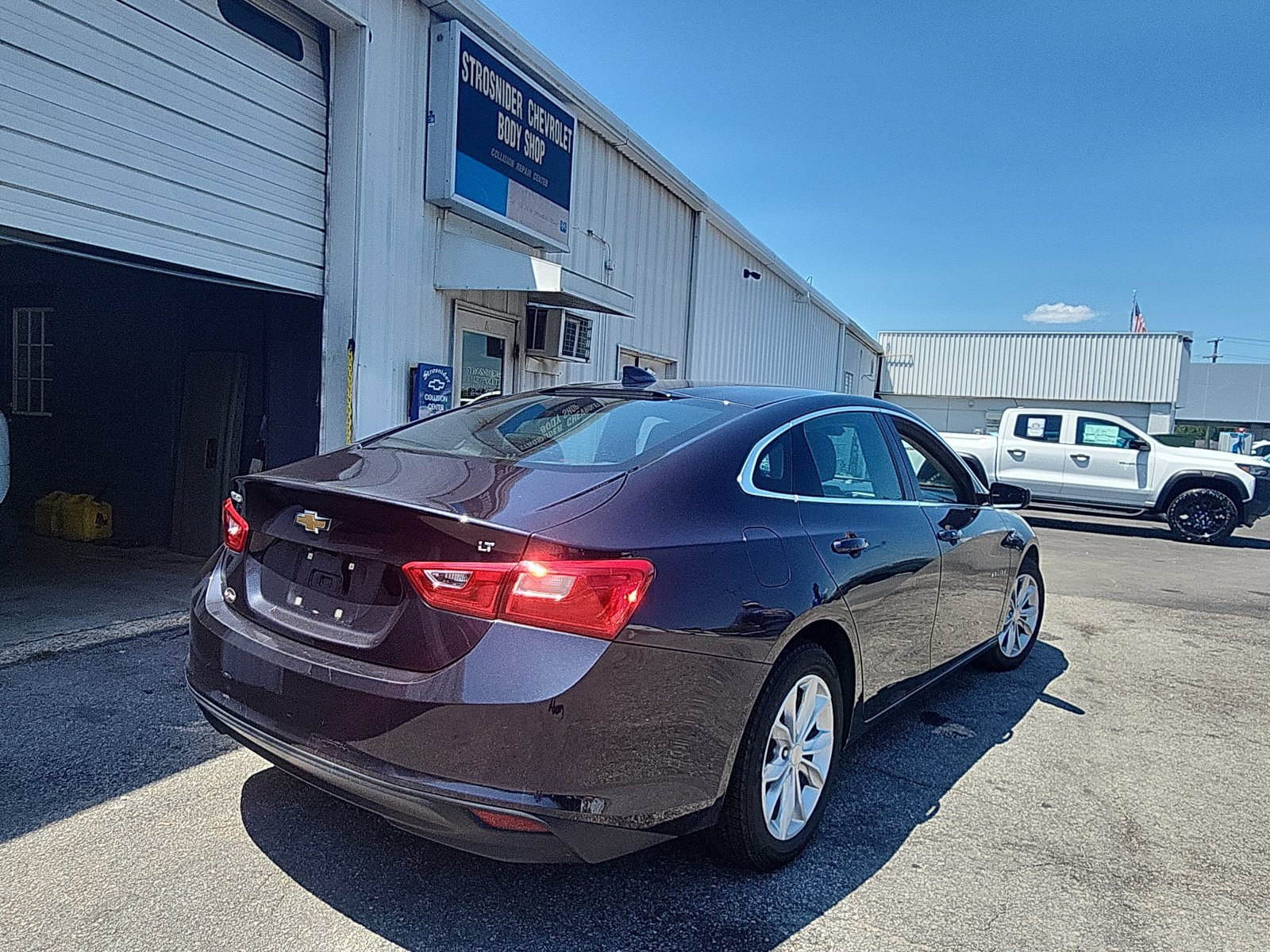 Used 2023 Chevrolet Malibu LT w/ LPO, Floor Liner Package FWD image 5
