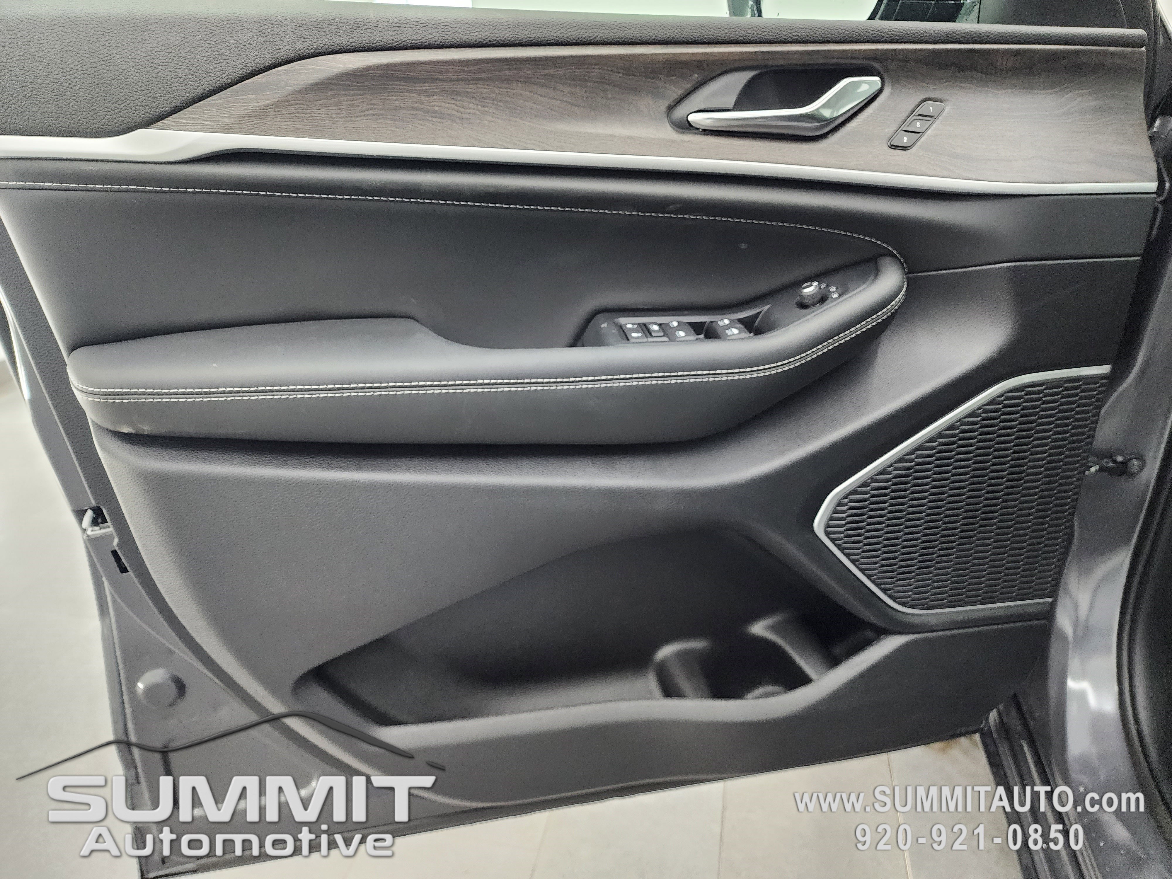 New 2026 Jeep Grand Cherokee Limited Reserve image 46