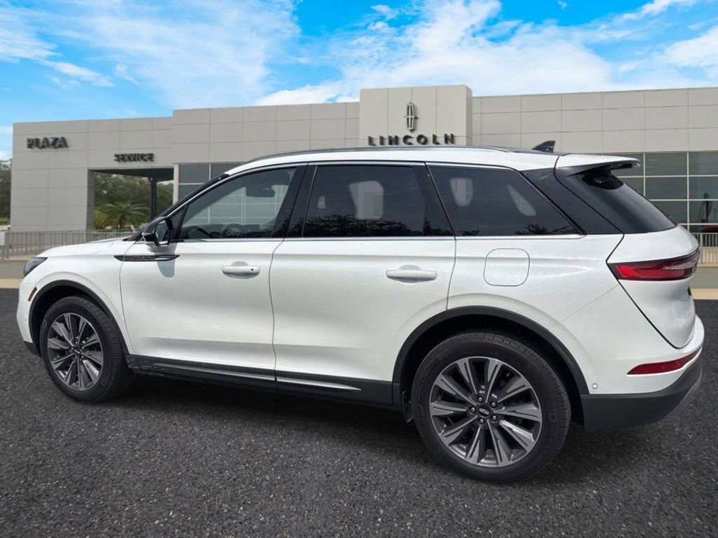 Used 2021 Lincoln Corsair Reserve w/ Equipment Group 201A FWD image 5