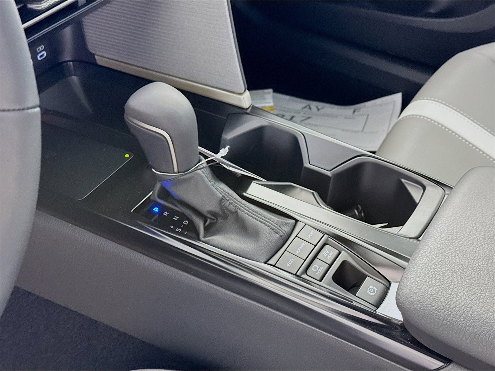 New 2026 Toyota Camry SE image 9