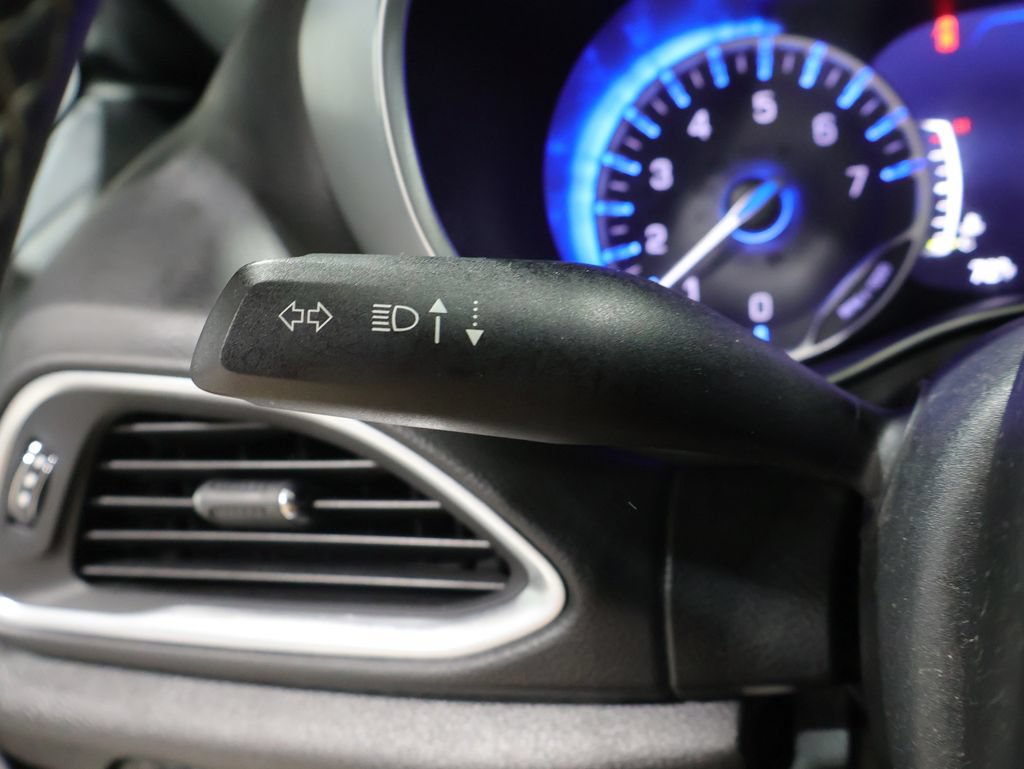 Used 2019 Chrysler Pacifica Touring-L Plus w/ S Appearance Package FWD image 33