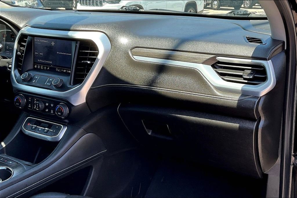 Used 2023 GMC Acadia SLT AWD/4WD image 15