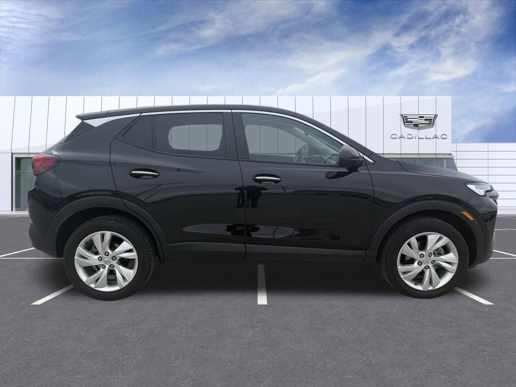 Used 2025 Buick Encore GX Preferred image 2