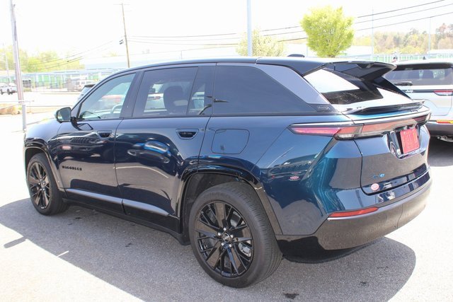 Used 2024 Jeep Wagoneer Launch Edition image 26