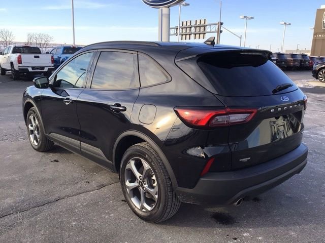 Certified 2025 Ford Escape ST-Line Select image 4