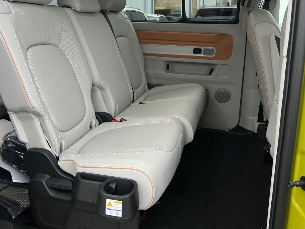 New 2025 Volkswagen ID. Buzz 1st Edition image 12