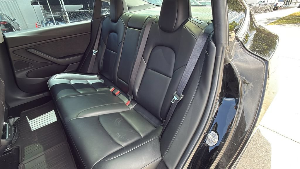 Used 2019 Tesla Model 3 Mid Range RWD image 24