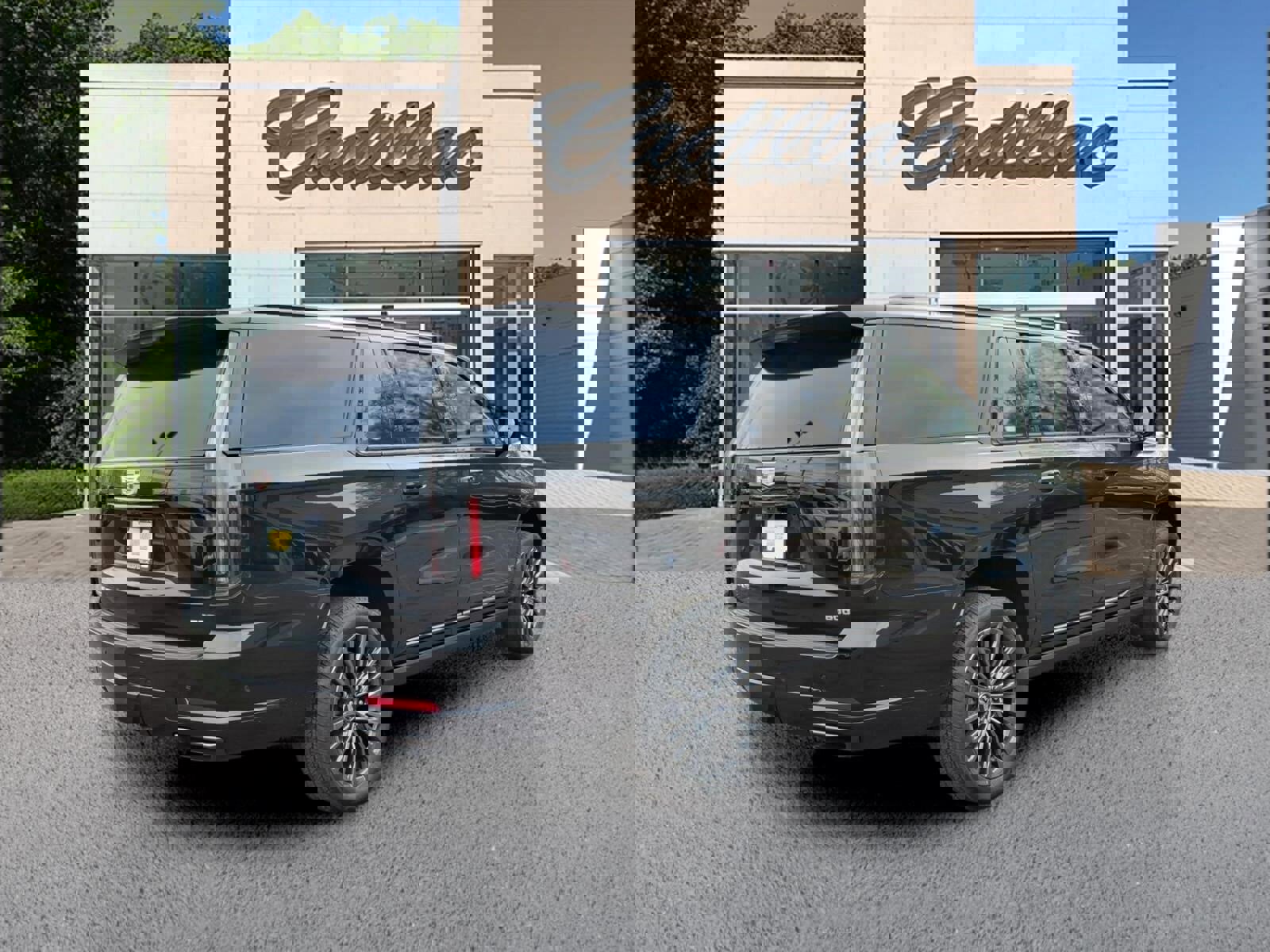 New 2026 Cadillac Escalade ESV Platinum Sport w/ LPO, Floor Liner Package image 5