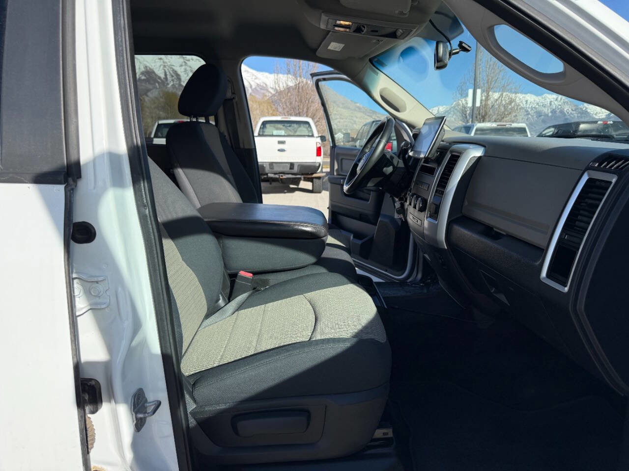 Used 2012 RAM 1500 Big Horn w/ Luxury Group image 25