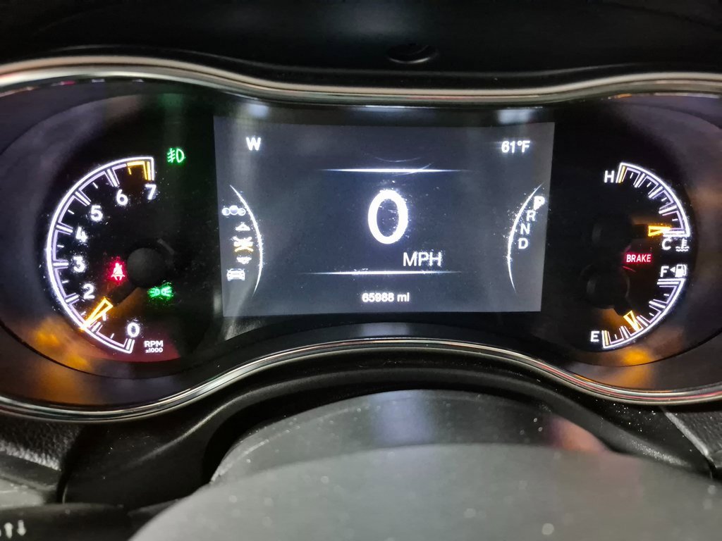 Used 2018 Jeep Grand Cherokee Limited image 24