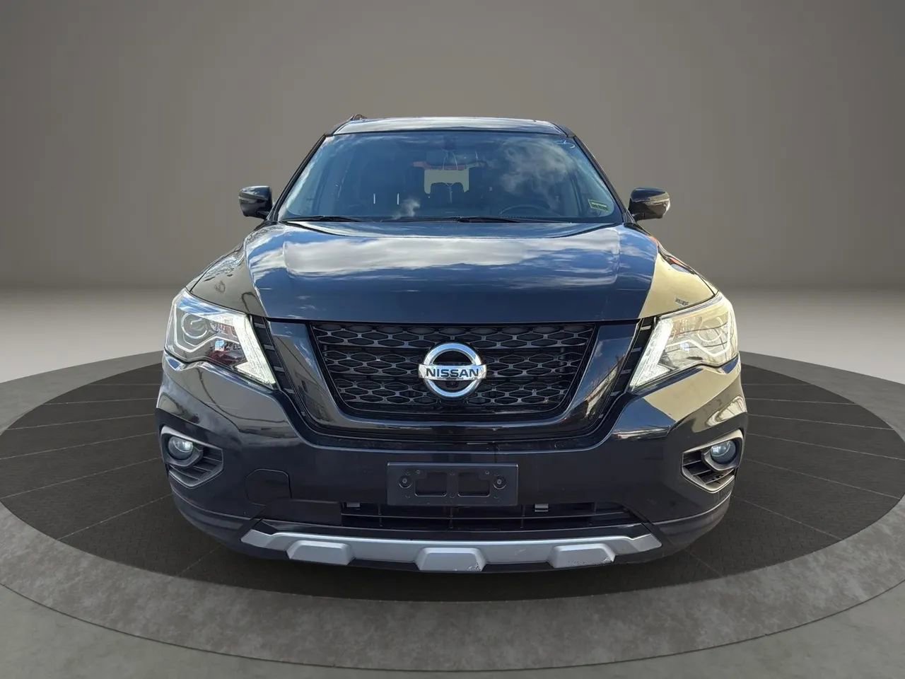 Used 2020 Nissan Pathfinder SL AWD/4WD image 2