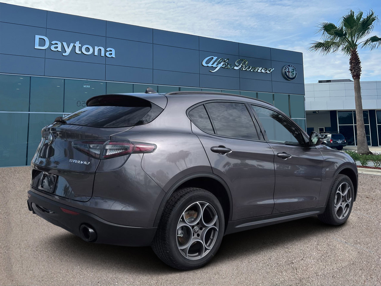 New 2026 Alfa Romeo Stelvio Sprint w/ Convenience Package AWD/4WD image 3
