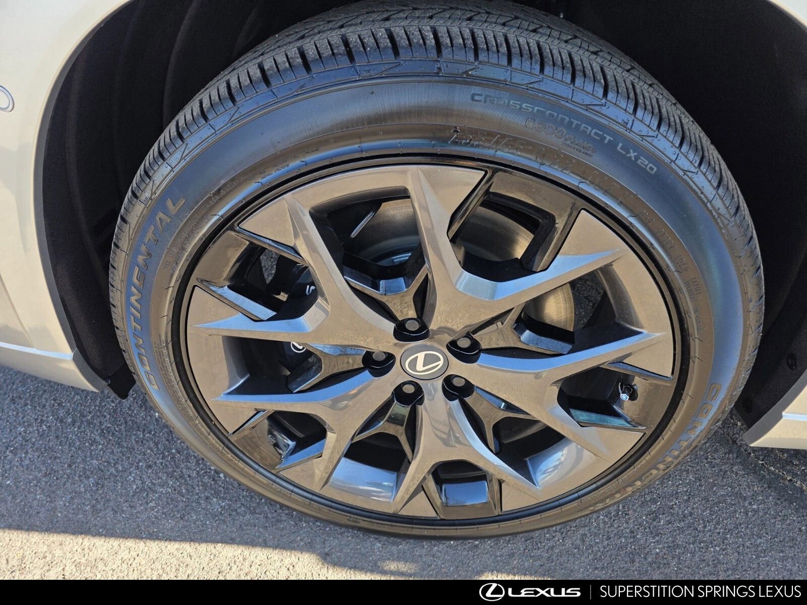 New 2026 Lexus TX 500h AWD image 10