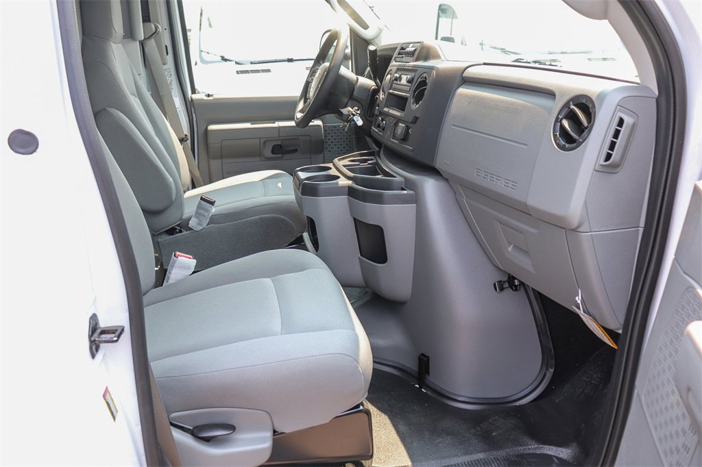 New 2026 Ford E-350 and Econoline 350 Super Duty w/ Power Equipment Group image 17