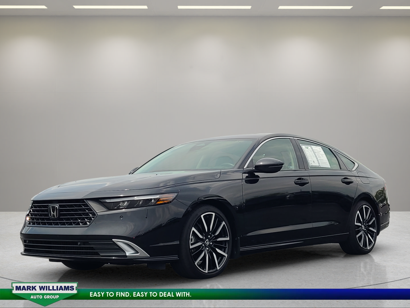 Used 2024 Honda Accord Touring image 8
