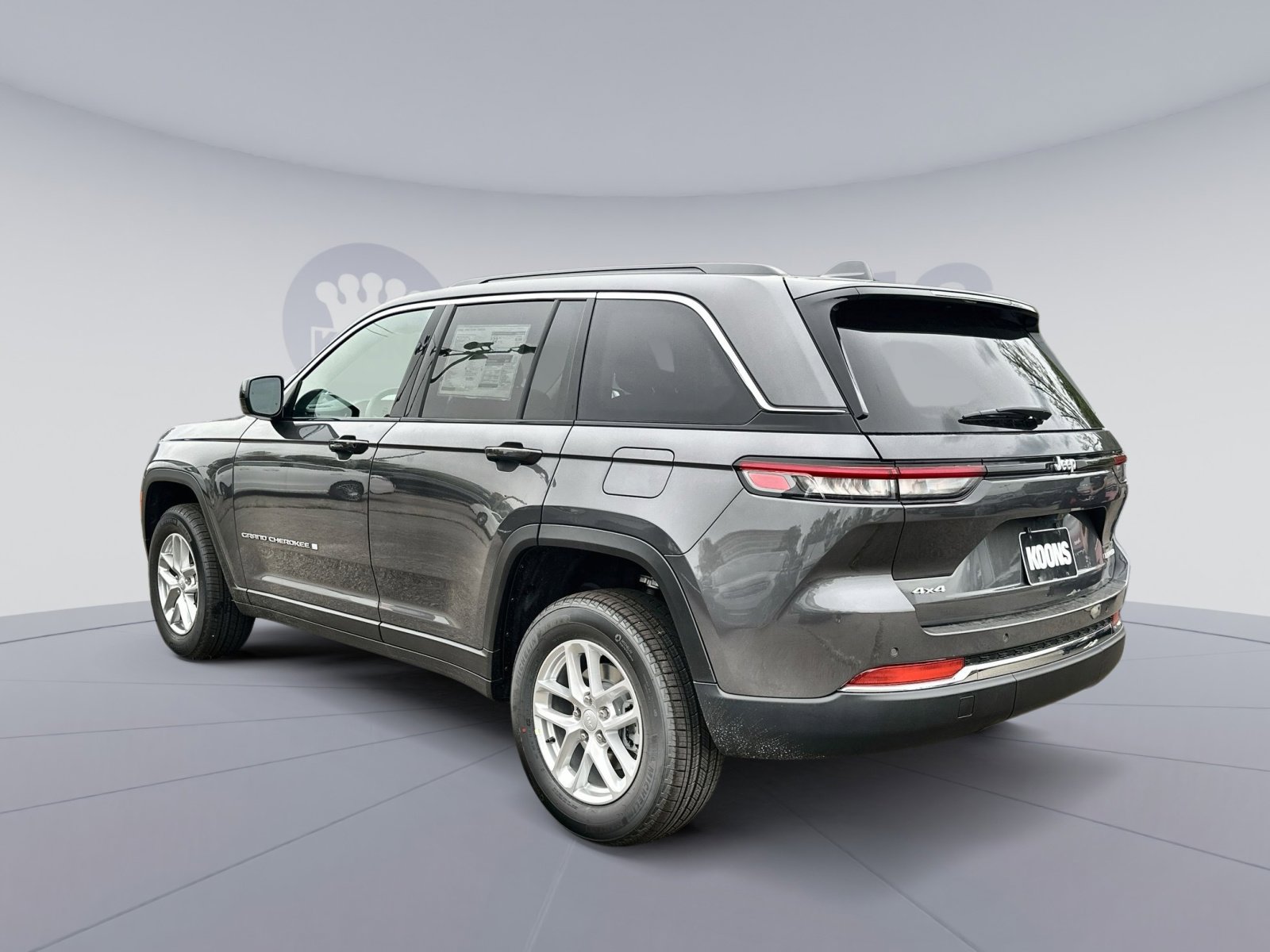 New 2025 Jeep Grand Cherokee Laredo X w/ Luxury Tech Group I image 4