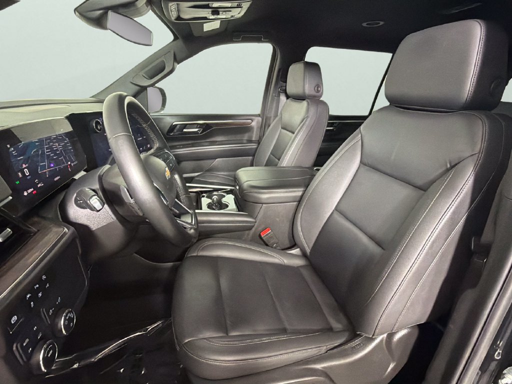 Certified 2025 Chevrolet Suburban LT AWD/4WD image 18