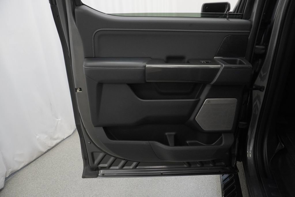 Used 2022 Ford F150 XLT w/ Equipment Group 302A High image 46