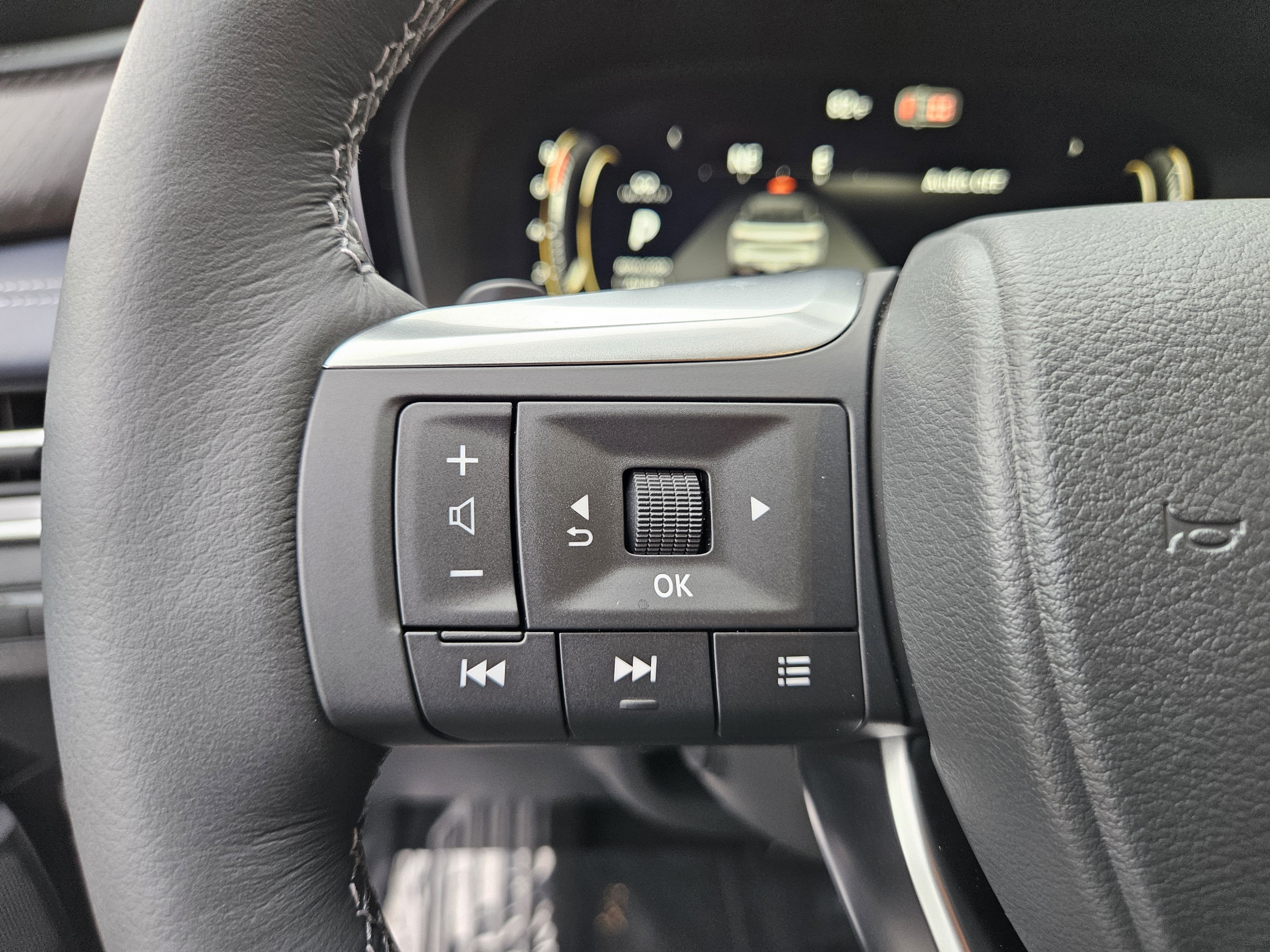 New 2026 INFINITI QX60 Luxe w/ Dark Cargo Package image 33