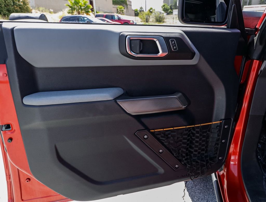 Used 2023 Ford Bronco Badlands w/ Sasquatch Package image 13