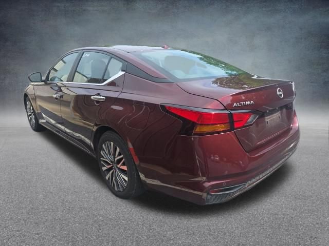 Used 2025 Nissan Altima 2.5 SV FWD image 5