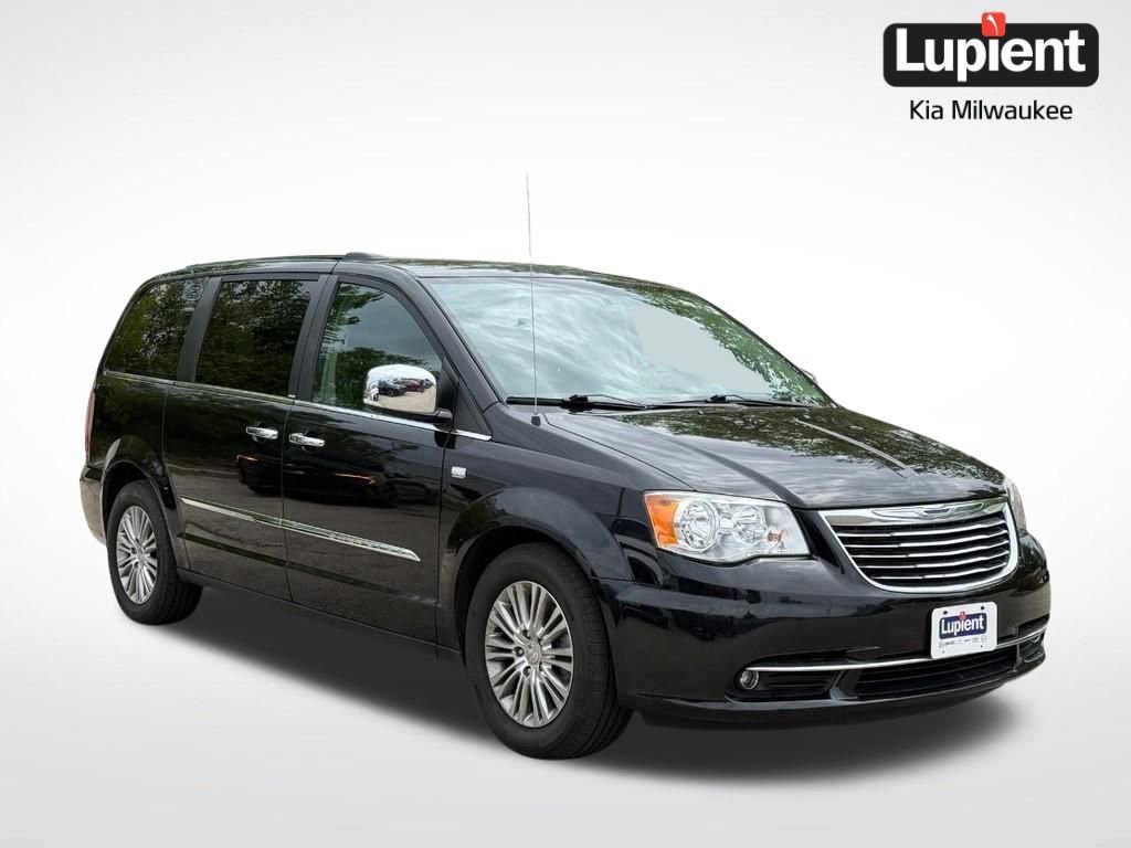 Used 2014 Chrysler Town & Country Touring-L FWD image 1