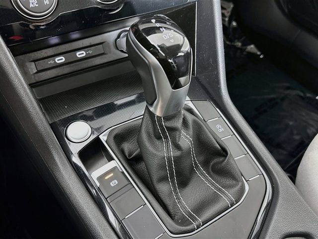 Certified 2025 Volkswagen Taos S AWD/4WD image 18
