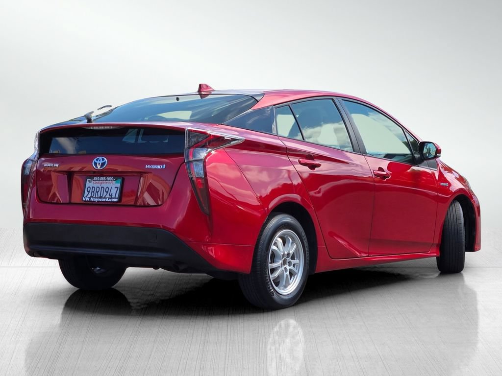 Used 2017 Toyota Prius Two w/ Carpet Mat Package FWD image 5