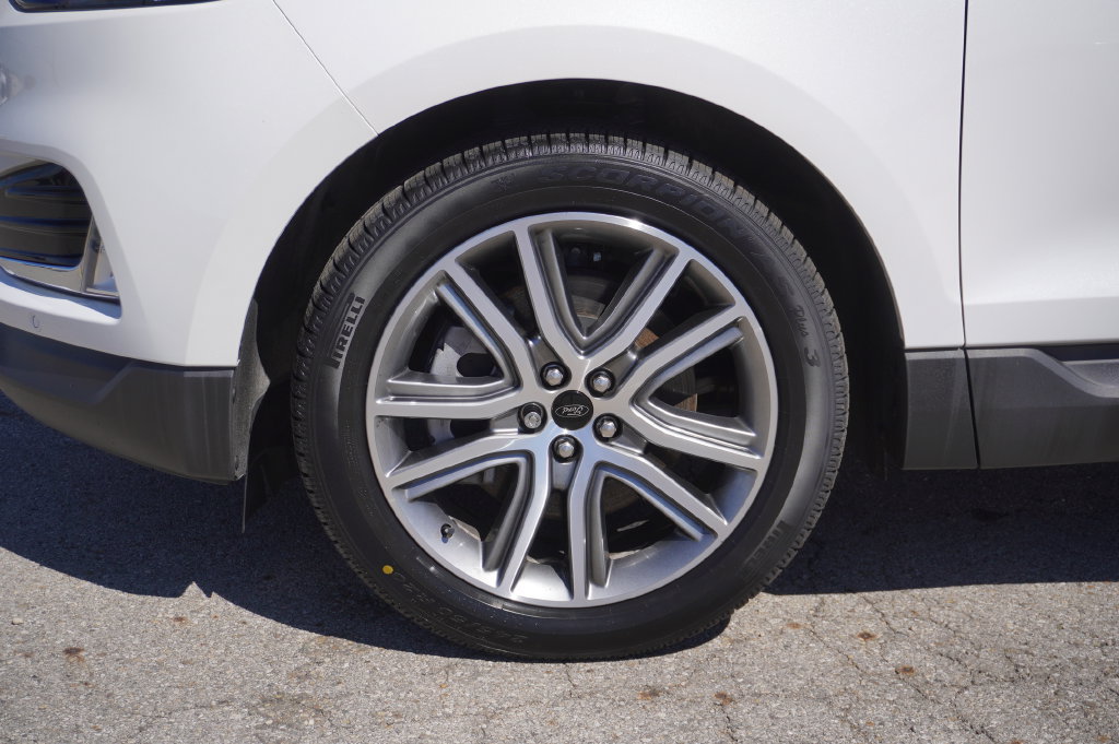 Used 2024 Ford Edge Titanium AWD/4WD image 10