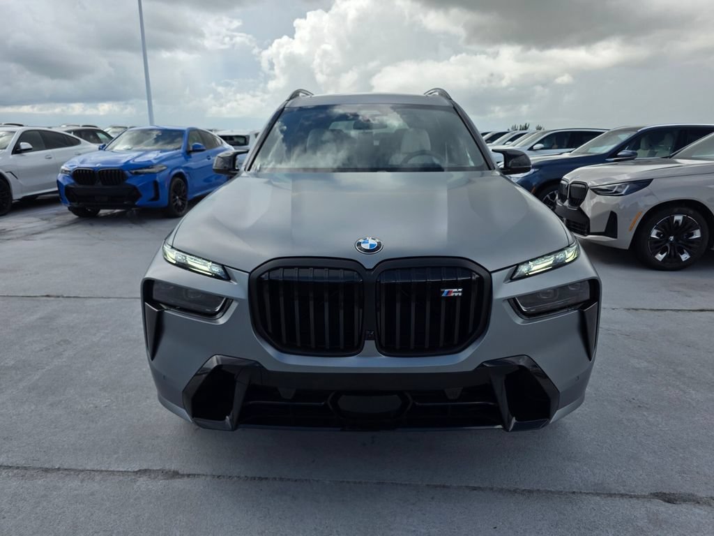 New 2027 BMW X7 M60i AWD/4WD image 2