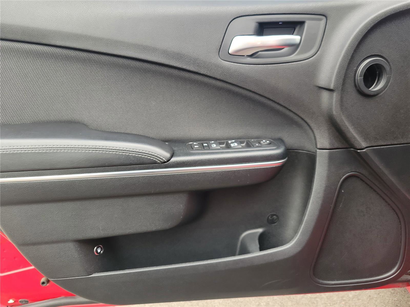 Used 2016 Dodge Charger SE w/ Power Sunroof Group AWD/4WD image 20