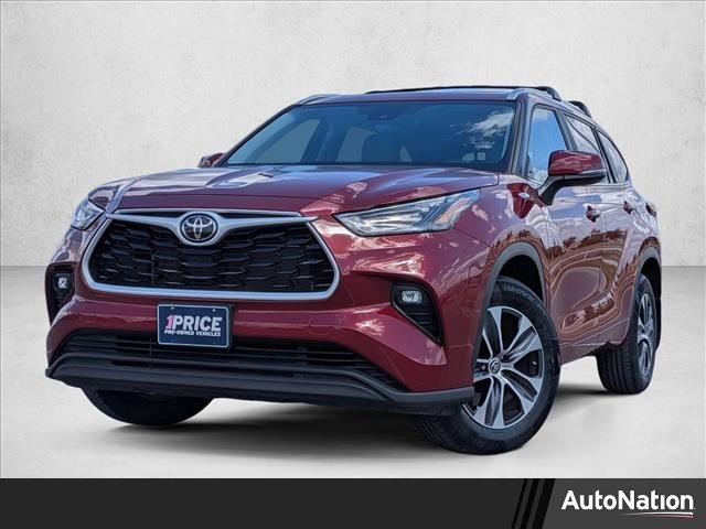 Used 2023 Toyota Highlander XLE video 1