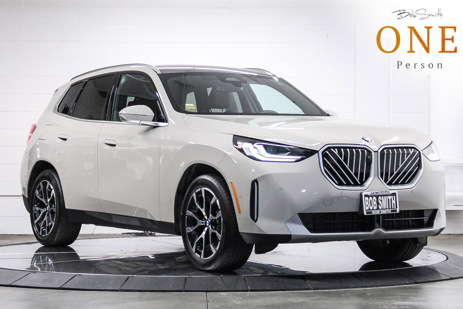 Used 2025 BMW X3 xDrive30i w/ Premium Package image 1