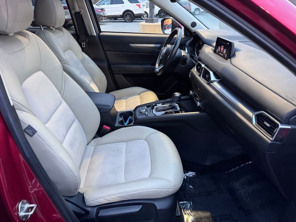 Used 2020 MAZDA CX-5 Touring image 13