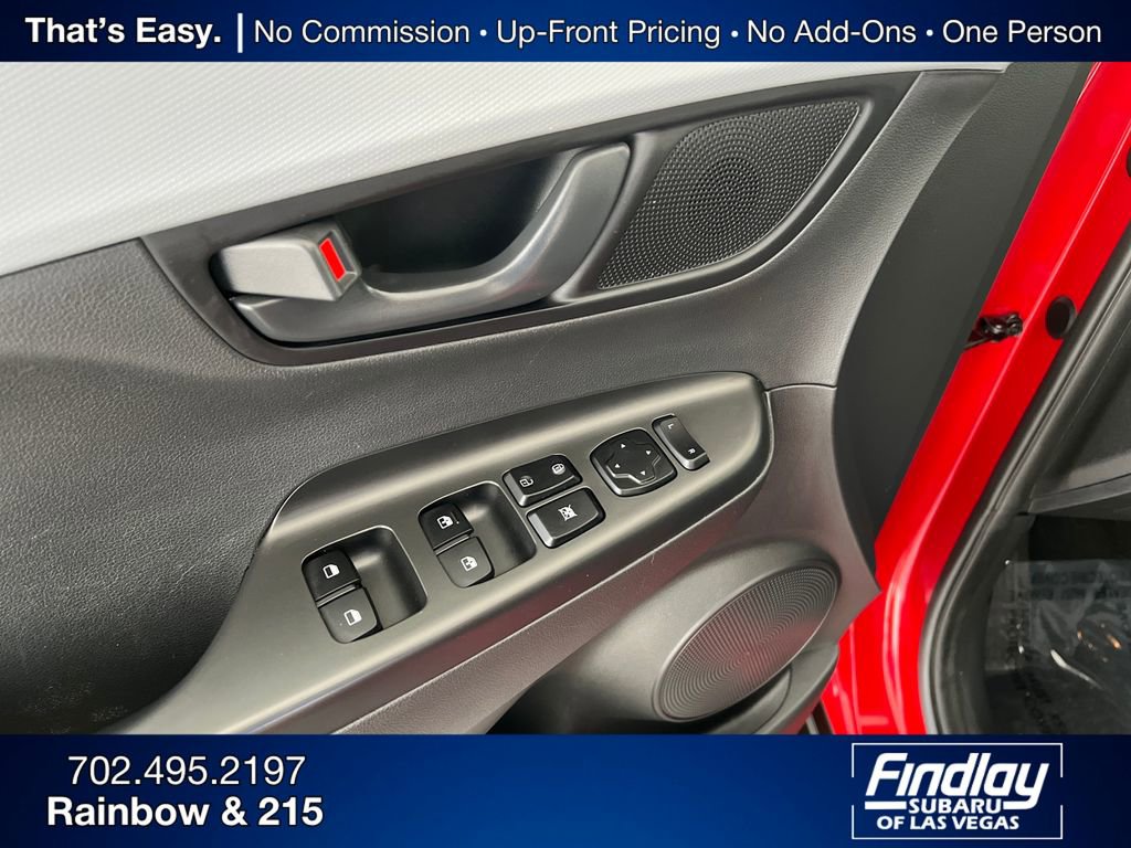 Used 2021 Hyundai Kona SEL w/ Winter Weather Package image 14