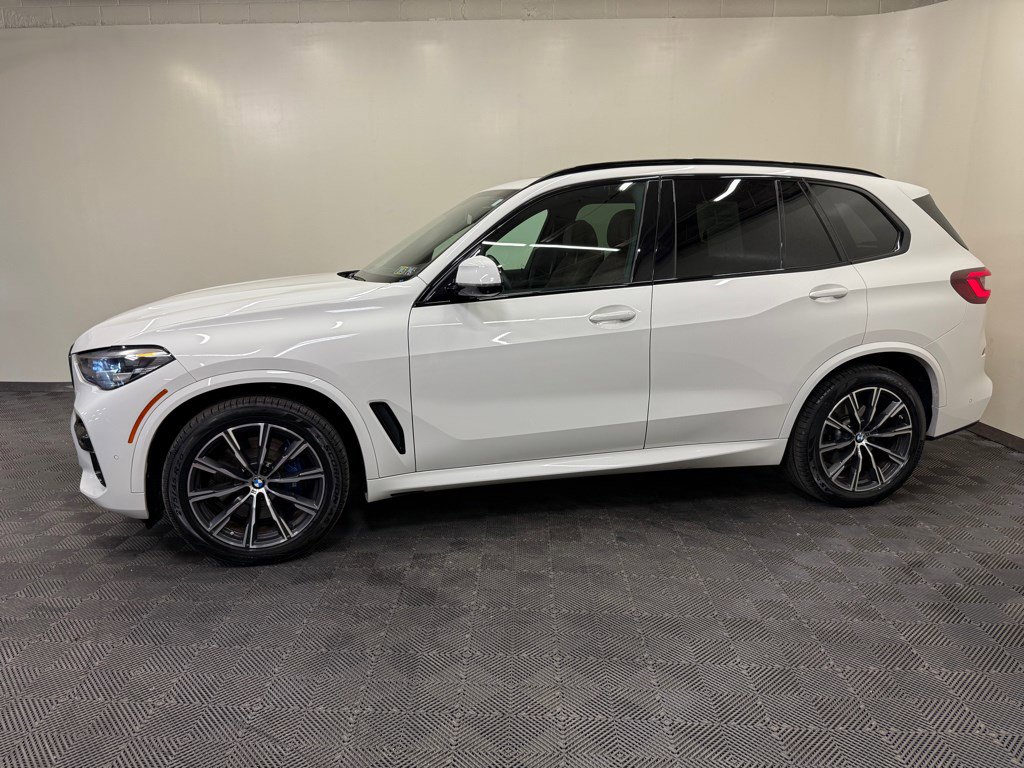 Used 2023 BMW X5 xDrive40i w/ M Sport Package image 4